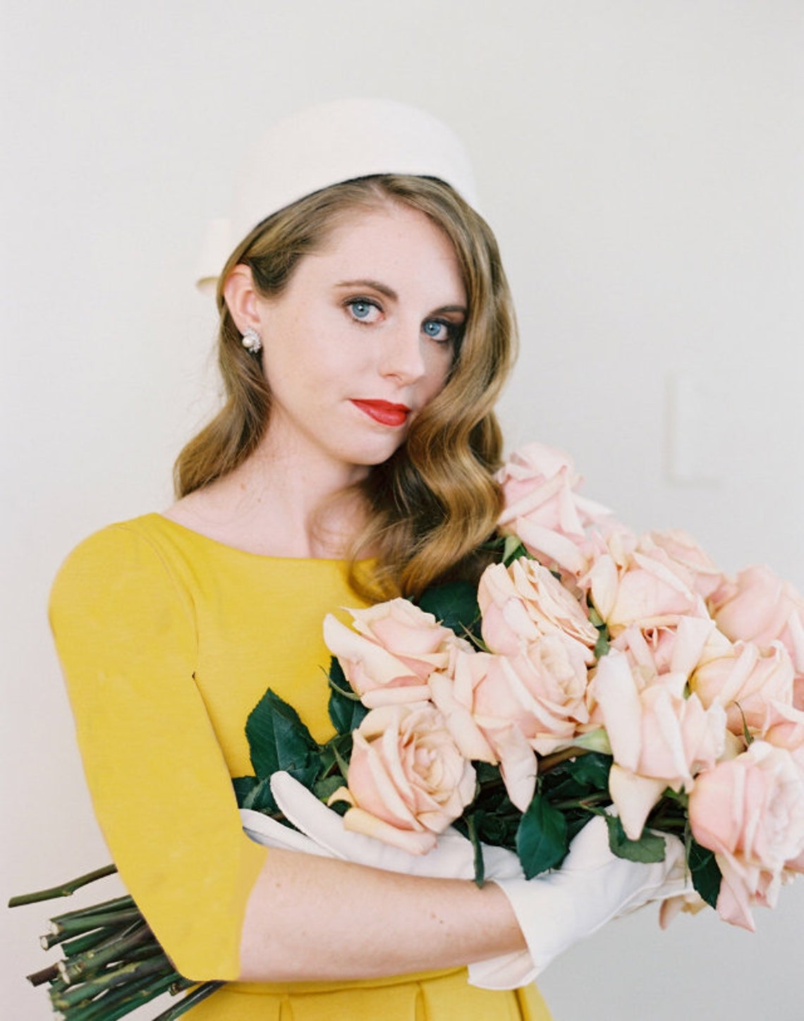 Cream Pillbox Hat / Jackie O Pillbox Hat/ Cream Cocktail Hat / 50s Hat