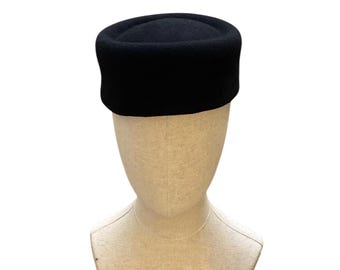 black pillbox hat/  formal black hat /  funeral hat/ winter dress hat/ ladies felt 50s hat/ occasion hat UK