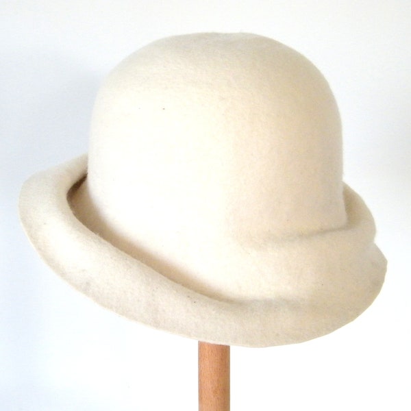 chapeau feutre d'hiver pour les femme, chapeau cloche blanc, chapeau retro, chapeau annee veight