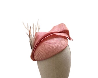 dressy summer hat for women,  peach occasion hat, stylish mini hat mother of bride, Ascot fascinator, formal wedding hat ladies Israel