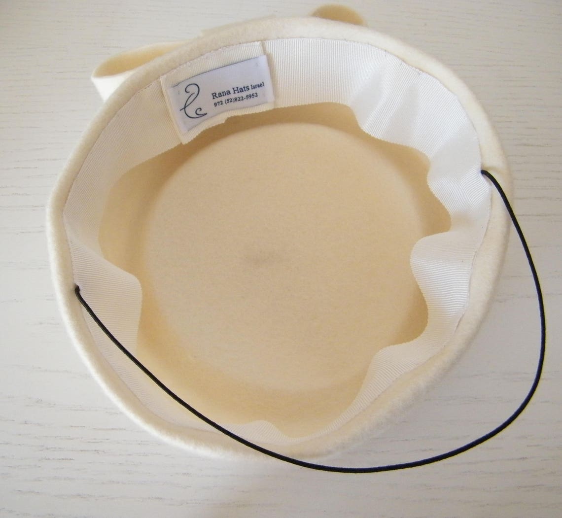 Cream Pillbox Hat / Jackie O Pillbox Hat/ Cream Cocktail Hat / 50s Hat