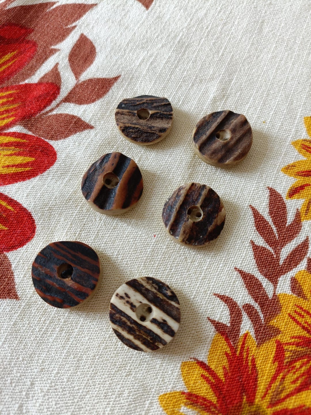 Large Genuine Deer Antler Horn Buttons Vintage 24mm, 1 Inch, Set of 6 ...