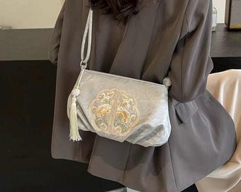 Embroidered Floral Chinese Style Handbag