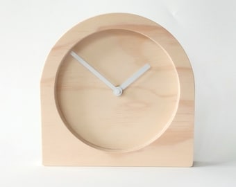 Objectify Plain Desk Clock