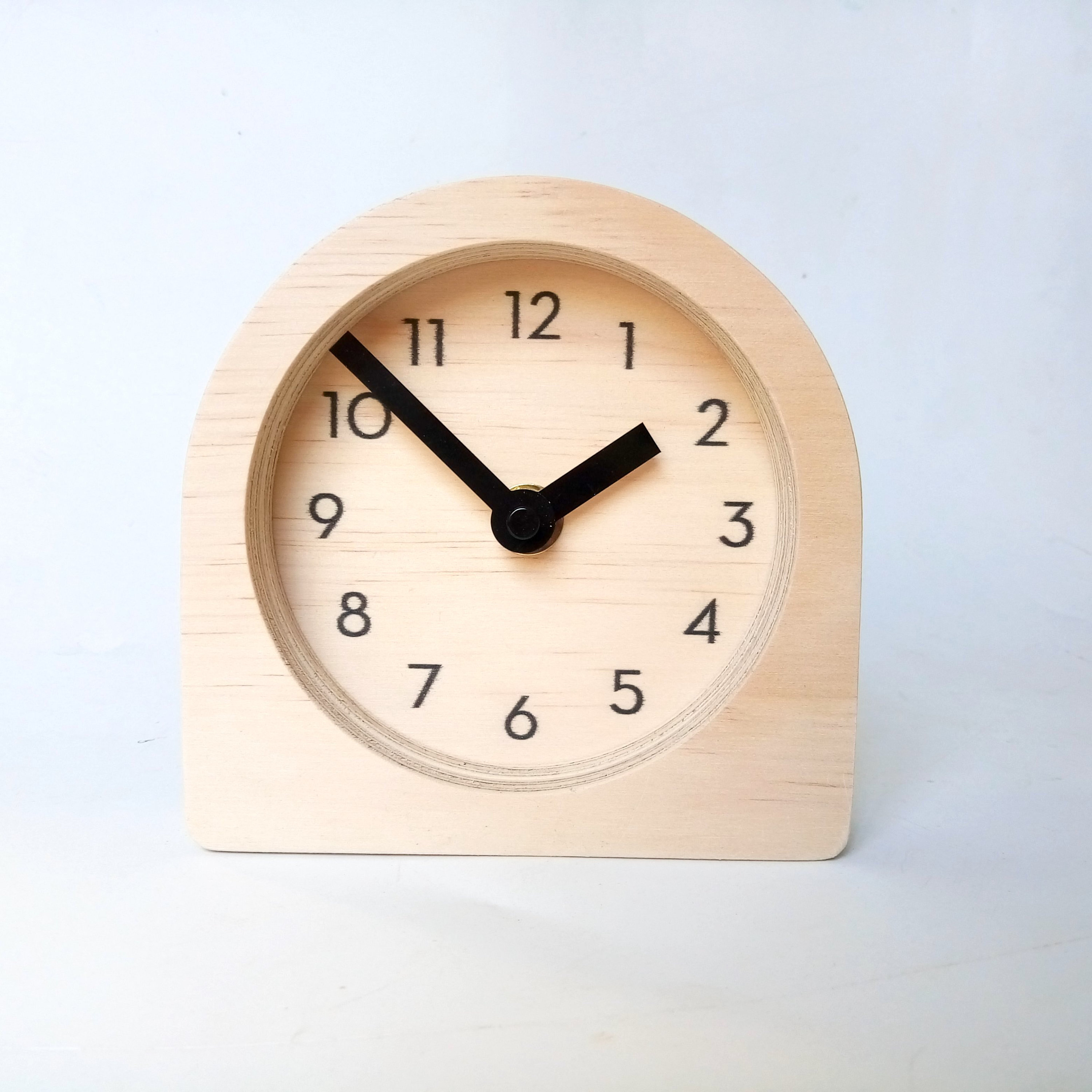 Horloge Décorative En Bois Sculpté Nantucket - Neuve