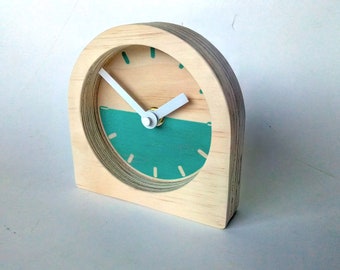 Objectify Blue Markers Desk Clock