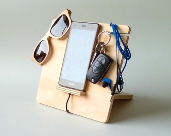 Objectify Plywood Stuff Stand