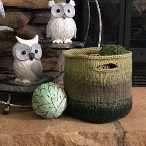 Knitting Pattern ~ Pretty Utility Basket ~ DIY Ombre Basket Pattern with Handles ~ Pretty & Practical DIY Utility Basket Tutorial