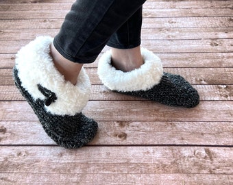 Crochet Pattern ~ Women's Cuddly Faux Fur Slippers ~ Bootie Slipper Crochet Pattern ~ Crochet Slipper Gift Crochet Pattern for Women