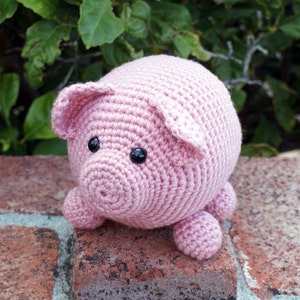 Crochet Pattern ~ Roly Poly Piggy Amigurumi ~ Pig Stuffed Toy Crochet Pattern ~ Cut Pig Crochet Pattern ~ Pig Plushie Crochet Pattern