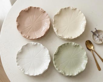 Plato de cerámica con hojas festoneadas/plato de postre de 15 cm, 4 colores apagados, regalo de inauguración de la casa