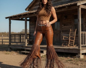 Pantalones de cuero con flecos para mujer – Pantalones acampanados estilo vaquera con borlas, ideales para festivales y rodeos.