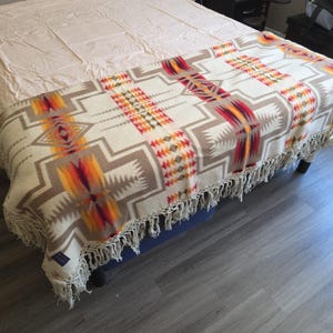 Beaver State Pendleton Harding Wool Blanket USA 68" X 68" Shawl Reversible EUC image 10