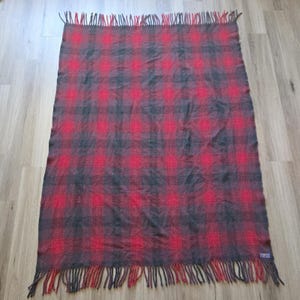 VTG Pendleton Wool Stadium Blanket Tartan Plaid Red Black 48x60 + Fringe 30s-50s image 1