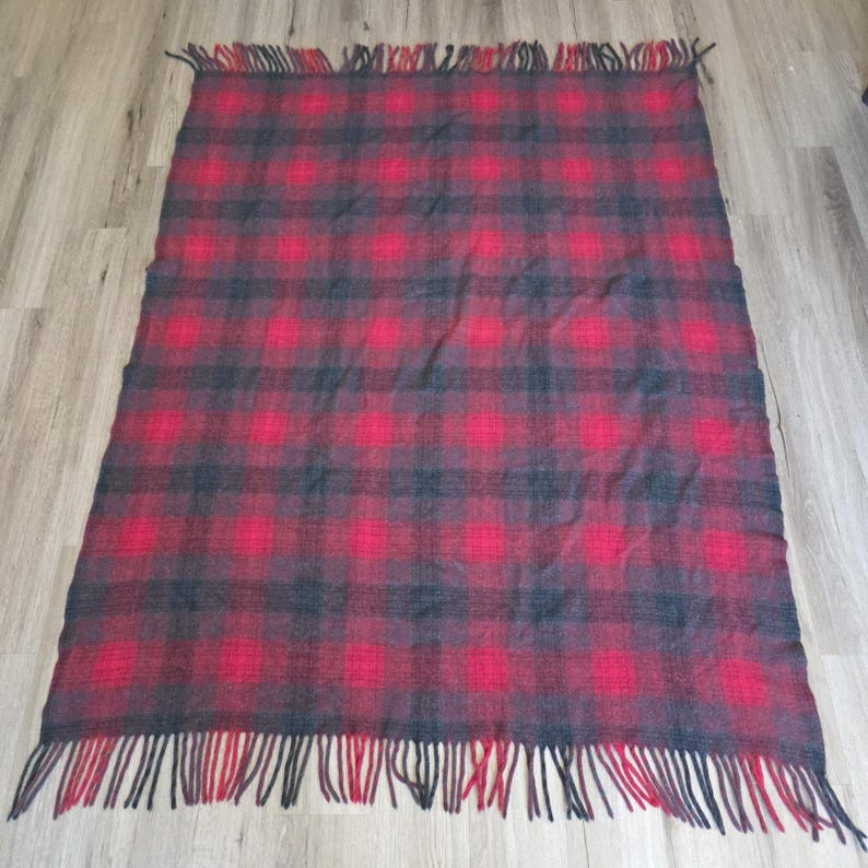 VTG Pendleton Wool Stadium Blanket Tartan Plaid Red Black 48x60 + Fringe 30s-50s image 3