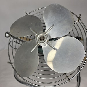 VTG 50s Emerson Seabreeze Industrial Fan Model 8250-B 10" Turquoise Silver Works image 11