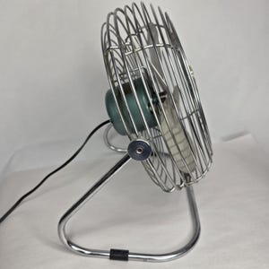 VTG 50s Emerson Seabreeze Industrial Fan Model 8250-B 10" Turquoise Silver Works image 2