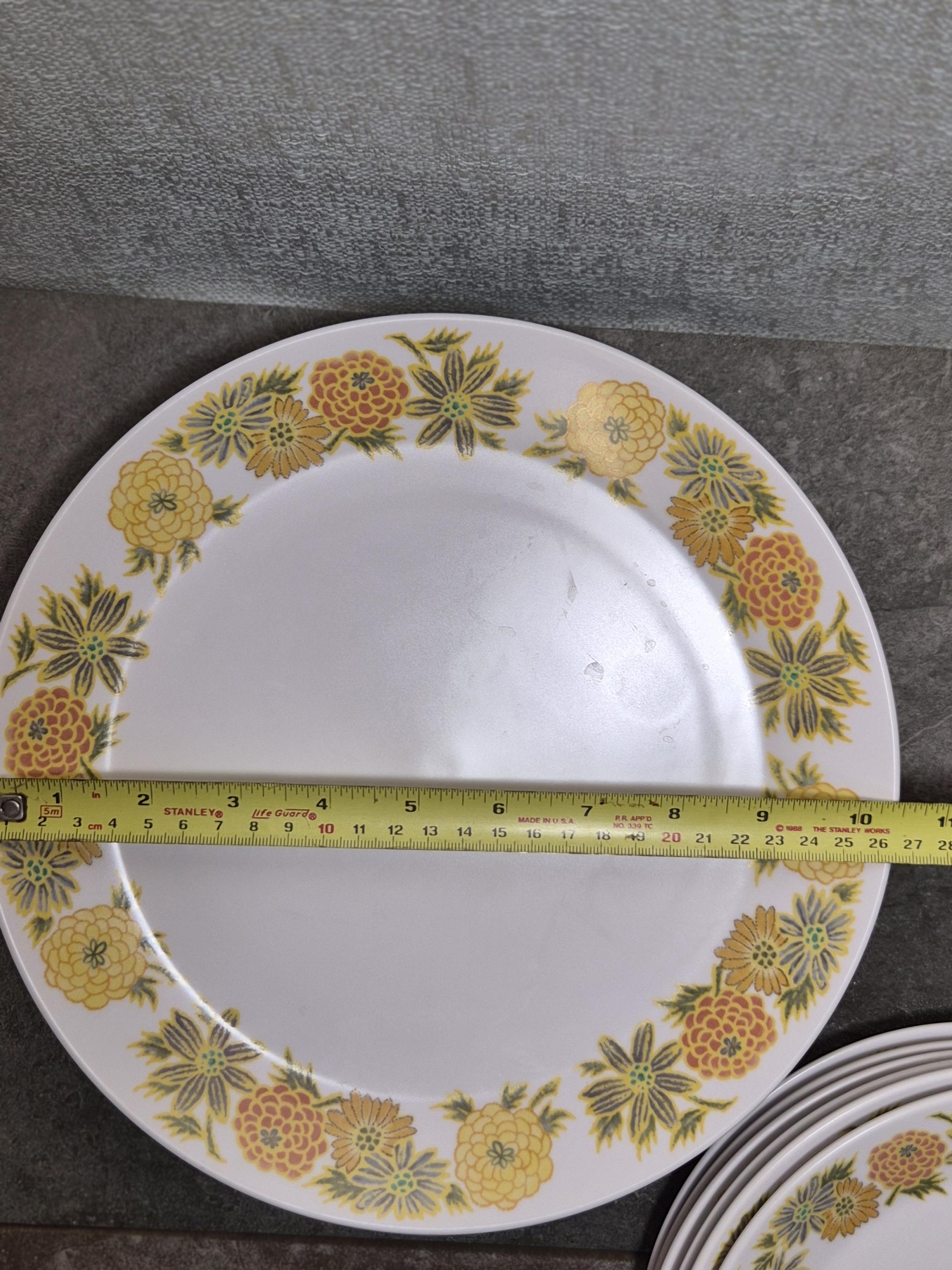 Noritake Progression Sunny Side China Assortment, Vintage Yellow