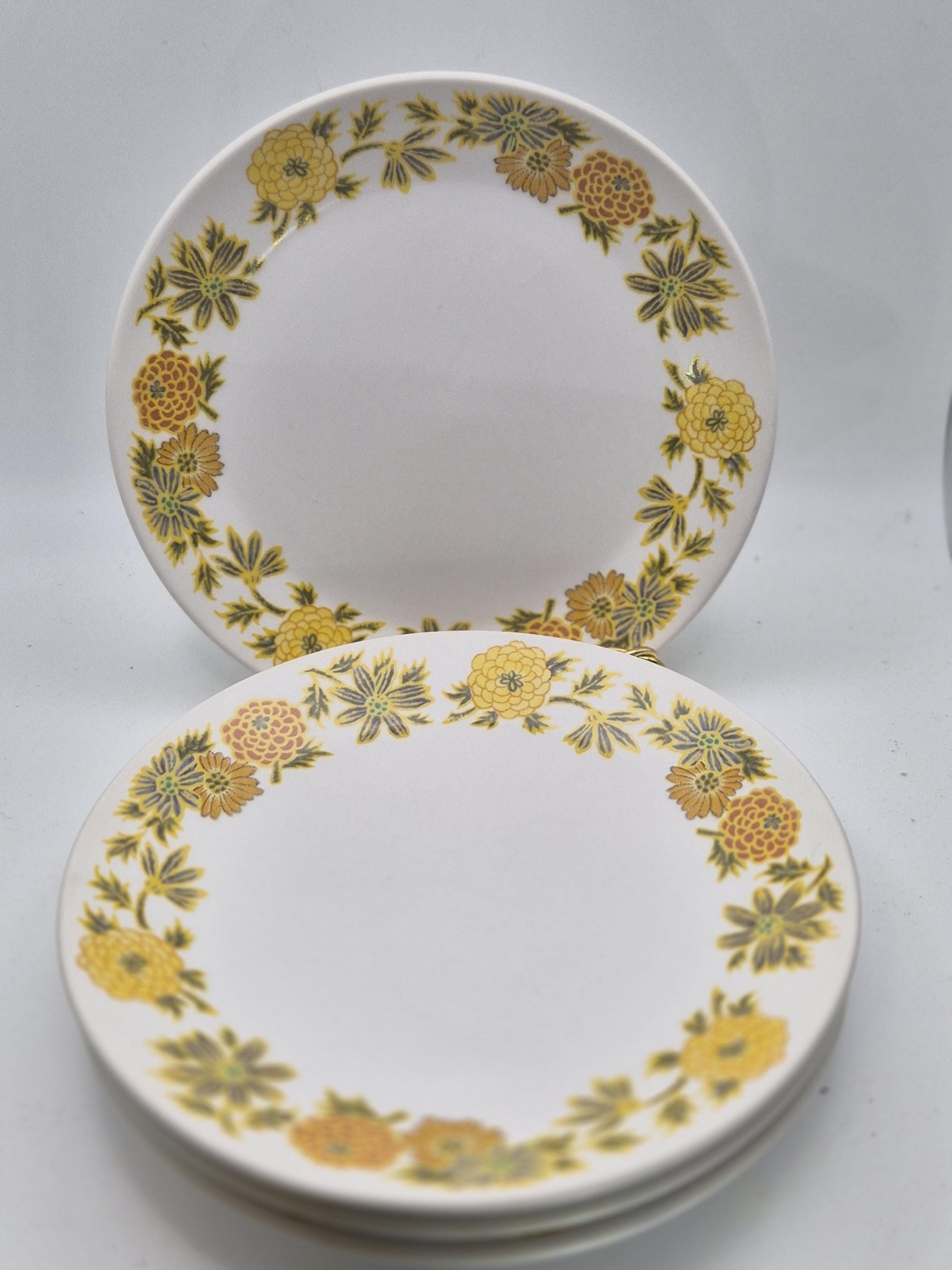 Noritake Progression Sunny Side China Assortment, Vintage Yellow