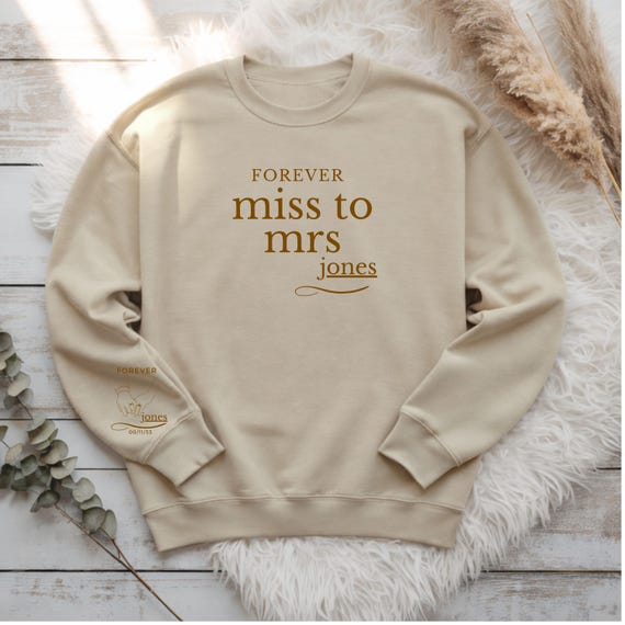 hoddie bride,Custom Future Mrs Sweatshirt, Bride Sweatshirt, Engaged Sweatshirt, Engagement Gifts, Newly Engaged Gift, bride engaged