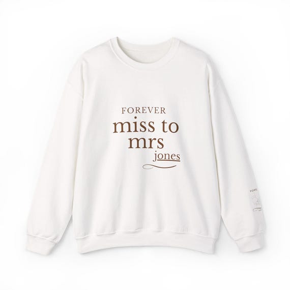 Custom Future Mrs Sweatshirt, Bride Sweatshirt, Engaged Sweatshirt, Engagement Gifts, Newly Engaged Gift, bride engaged shirt.