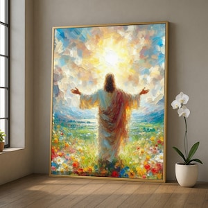 Op de afbeelding: Een ingelijst schilderij toont een figuur met uitgestrekte armen, badend in helder licht. Het kunstwerk toont een levendige weide met kleurrijke bloemen, een heldere lucht en een gouden lijst. Het schilderij roept een gevoel van vrede en spiritualiteit op.