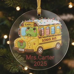 Busfahrer Geschenk Niedliches Kawaii Frosch-Fahren-Bus Acrylverzierung für Busfahrer-Geschenkidee Busfahrer-Annäherungsgeschenk