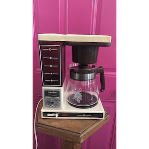Vtg GE Brew Starter Kaffebryggare 10 Koppar Fungerande Klocka Blommig Glaskanna 70-tal