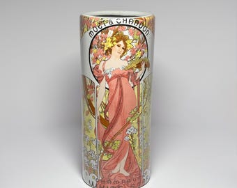 Jarrón vintage de porcelana – Art Nouveau Moet & Chandon de Alphonse Mucha
