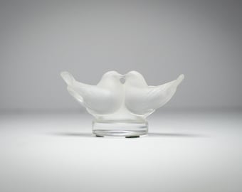 Vintage Lalique Frosted Crystal Sparrow Bird Figurine (note