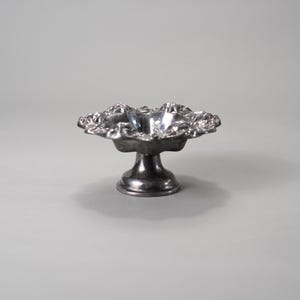 Vintage Wallace Silverplate 9000 Floral Repoussé Pedestal Compote - Rose Pattern