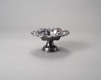Vintage Wallace Silverplate 9000 Floral Repoussé Pedestal Compote - Rose Pattern
