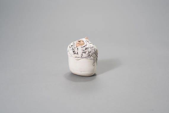 Vintage Jude Holdsworth Porcelain Trinket Box Emerging Faces - Unsigned Studio Pottery 1990s