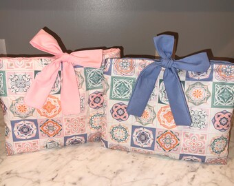Handmade Quilted Bible Sleeve With Bow