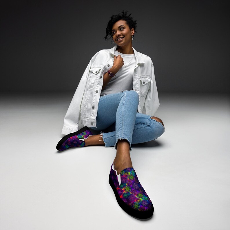 Women’s slip-on canvas shoes