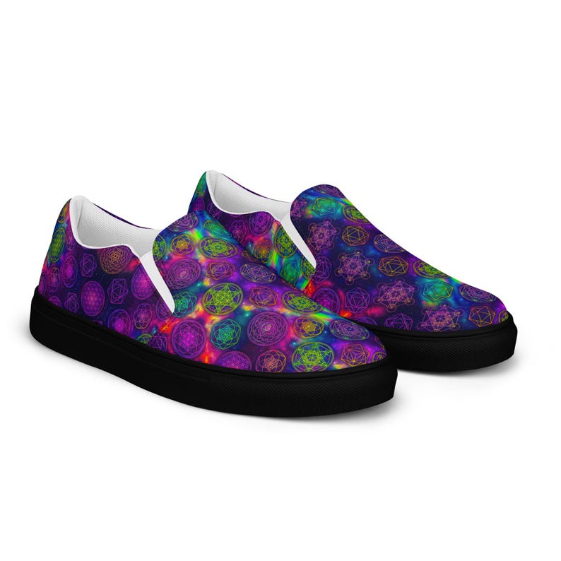 Women’s slip-on canvas shoes