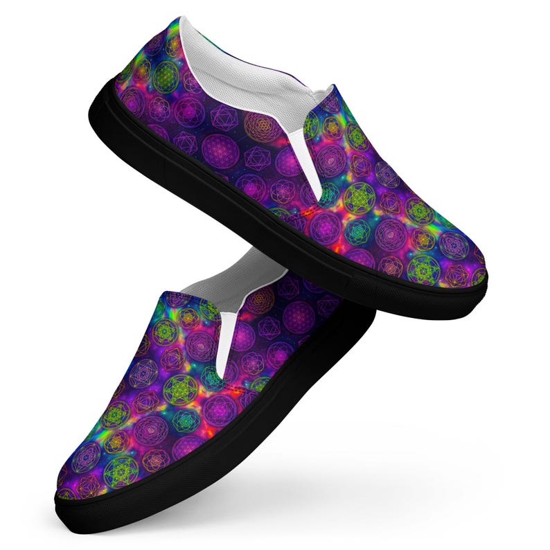 Women’s slip-on canvas shoes