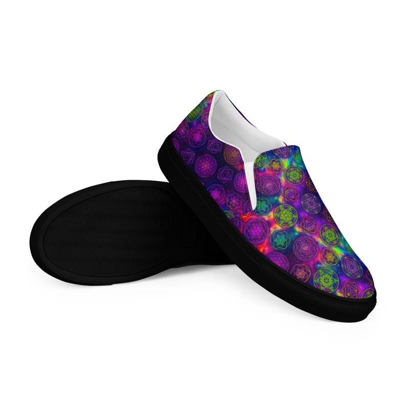 Women’s slip-on canvas shoes