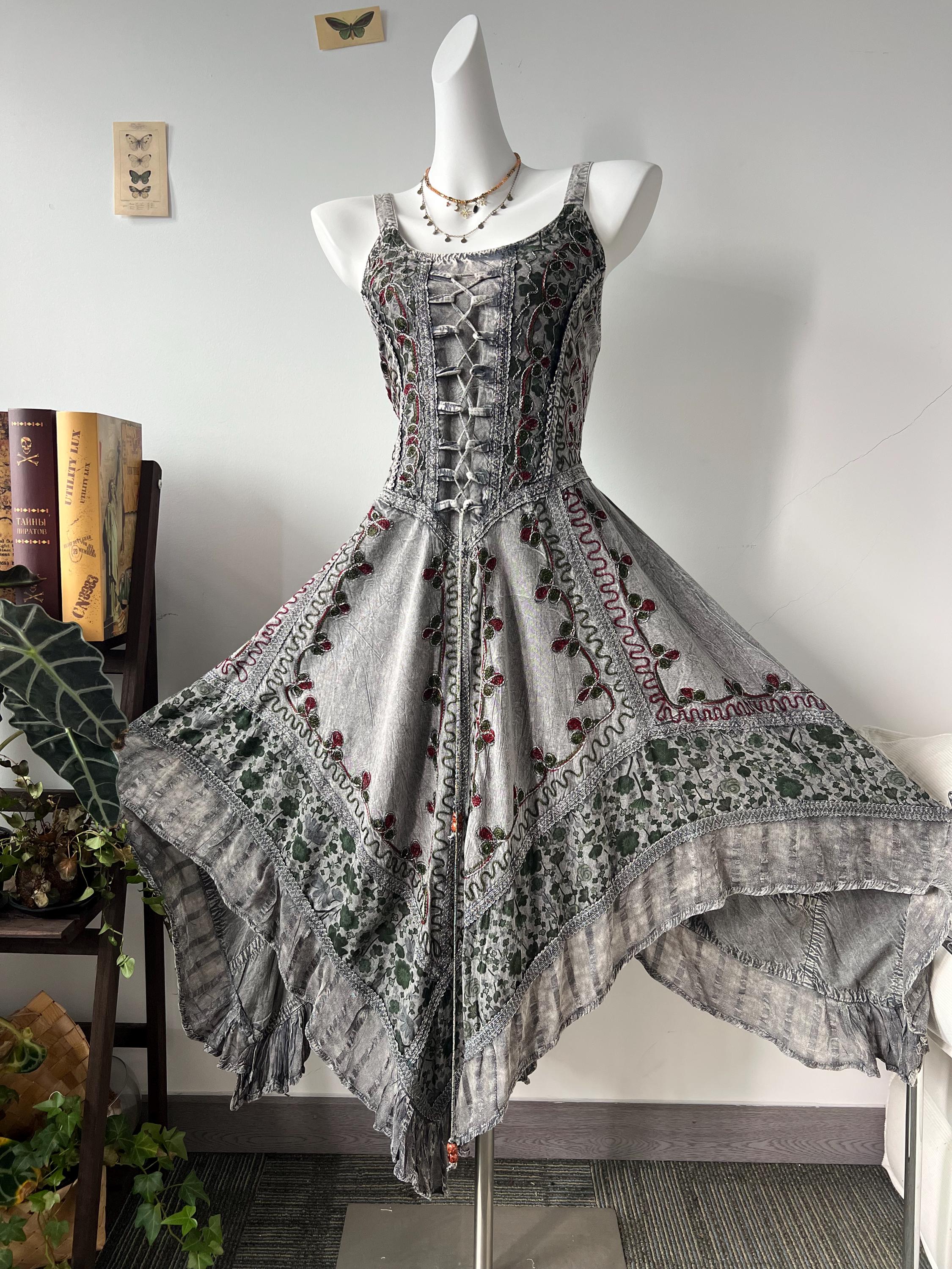 green dress with lace Black Girl Prom Dress Long Sleeve Lace Green Prom Dresses for Juniors –  shinydress main image 0