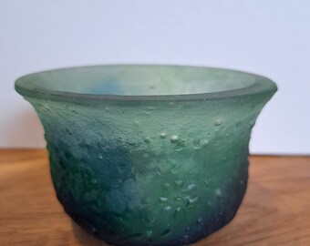 Schale aus Glas Pate de Verre Objekt, Grün Blaustück Einzel Glaskunst