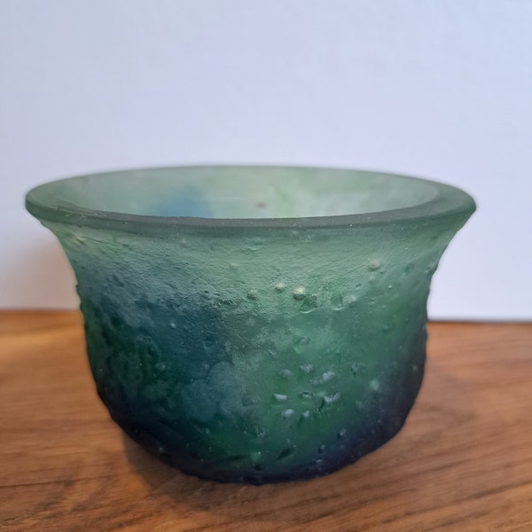 Schale aus Glas Pate de Verre Objekt, Grün Blau Einzelstück Glaskunst