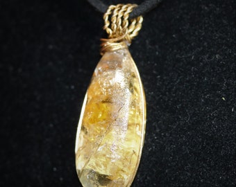 Rutilated Quartz Pendant gold-colored wire-wrap 55ct