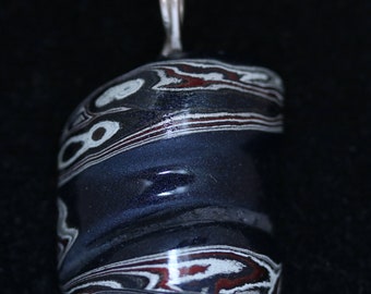 Fordite Pendant, "Detroit Agate", black silver maroon, silver bail 29ct, dried spray paint from Ford booth