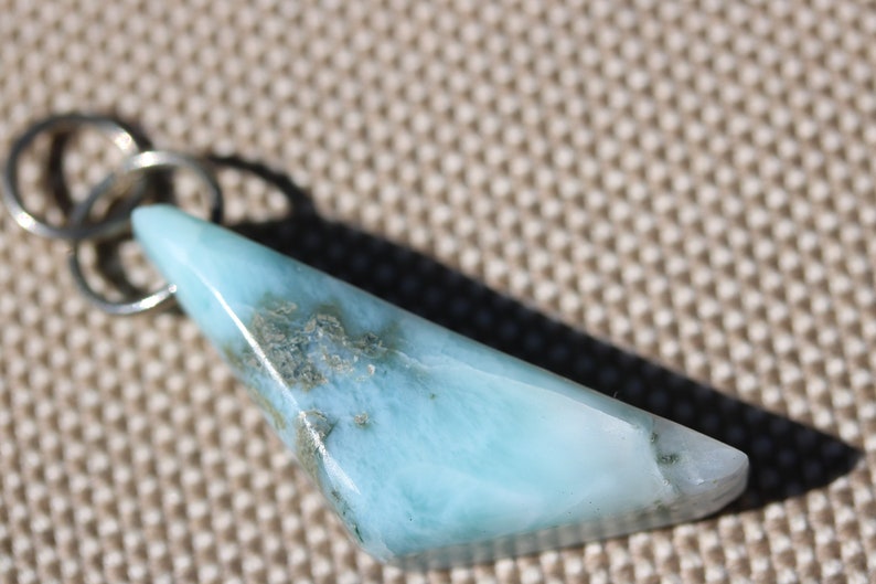 light blue blue white gray Dominican Republic Natural Larimar pendant Pointed Pretty silver colored bail 60ct
