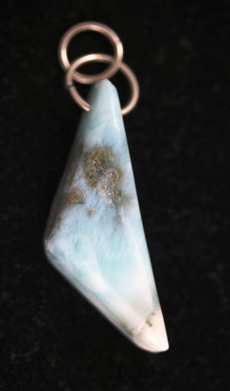 light blue blue white gray Dominican Republic Natural Larimar pendant Pointed Pretty silver colored bail 60ct