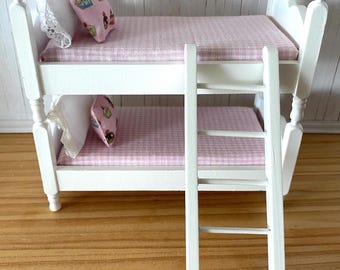 Miniature White Wood Bunk Beds With Bedding Sets