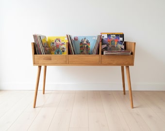 Opbergplank voor vinylplaten halverwege de eeuw – houten lphouder, retro platenorganisator, minimalistisch vinylrek, handgemaakte massief houten platenstandaard