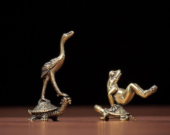 Antique-Style Solid Brass Creative Crane Ornament,Vintage Tea Pet Desk Decoration,Fantastical Animal Figurine,Office or Study Decoration