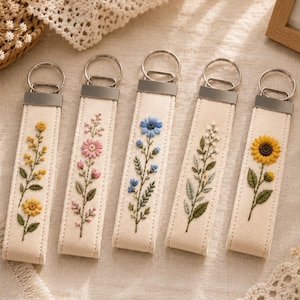Handmade Embroidered Floral Keychain, Linen Fabric KeyFob, Minimalist Botanical Keychain, Gift For Her