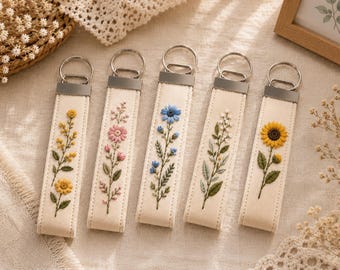 Handmade Embroidered Floral Keychain, Linen Fabric KeyFob, Minimalist Botanical Keychain, Gift For Her